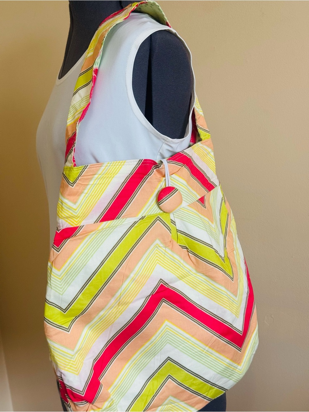 NWOT Reversible Two in One Chevron Stripe Shoulder Tote in Coral, Peach & Lime